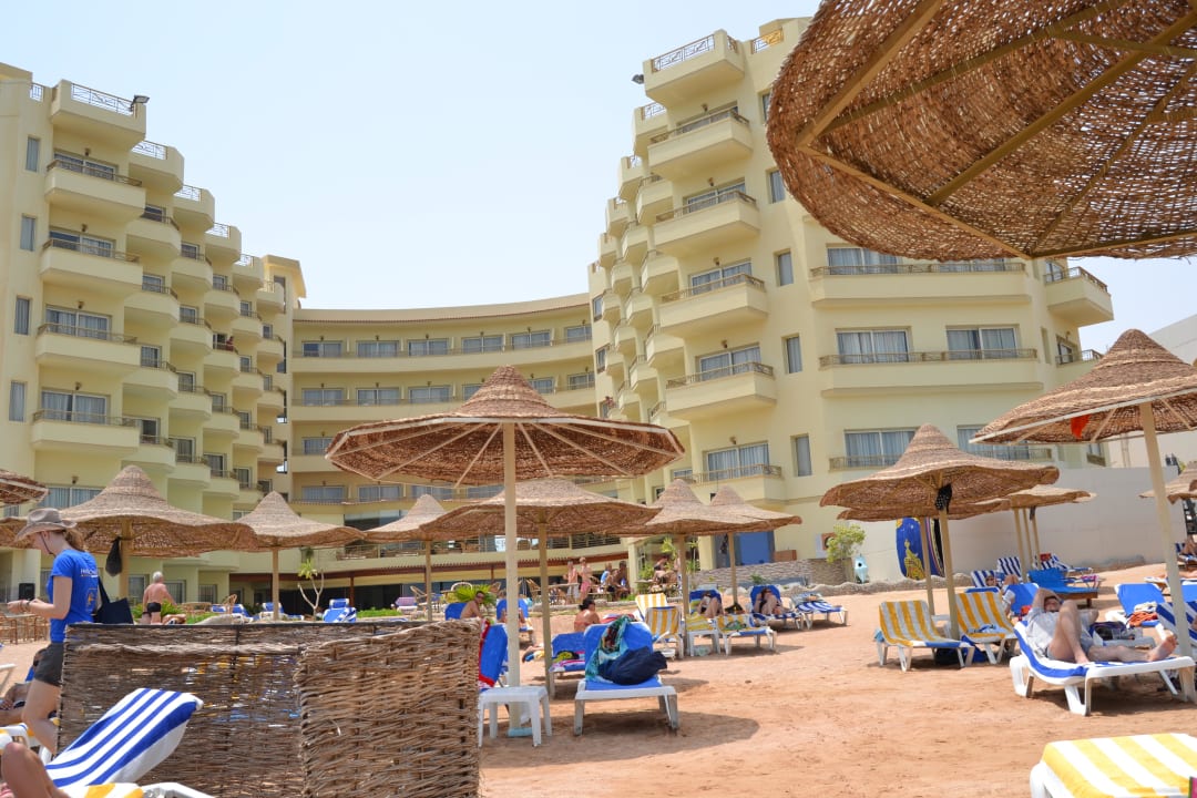 Отель Magic Beach Hotel Hurghada