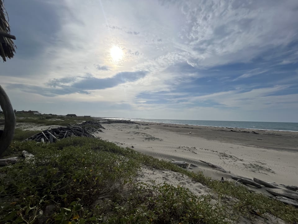 Strand Tambo Marina Eco Hostal