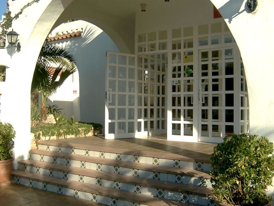 Eingang des Hotels Gavimar La Mirada Club Resort