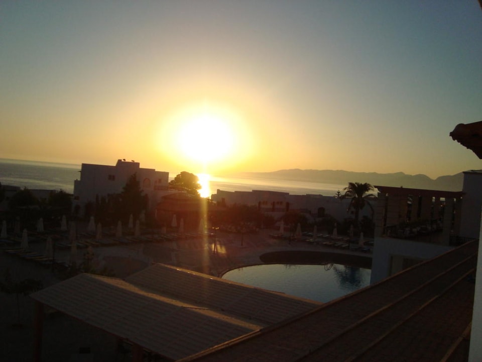 Wschód słońca Creta Maris Resort