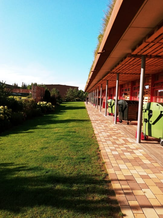 Außenansicht Alles Paletti Karls Upcycling Hotel