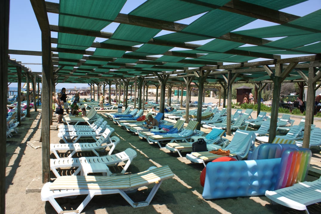 Всё тот же пляж Marvida Family Eco