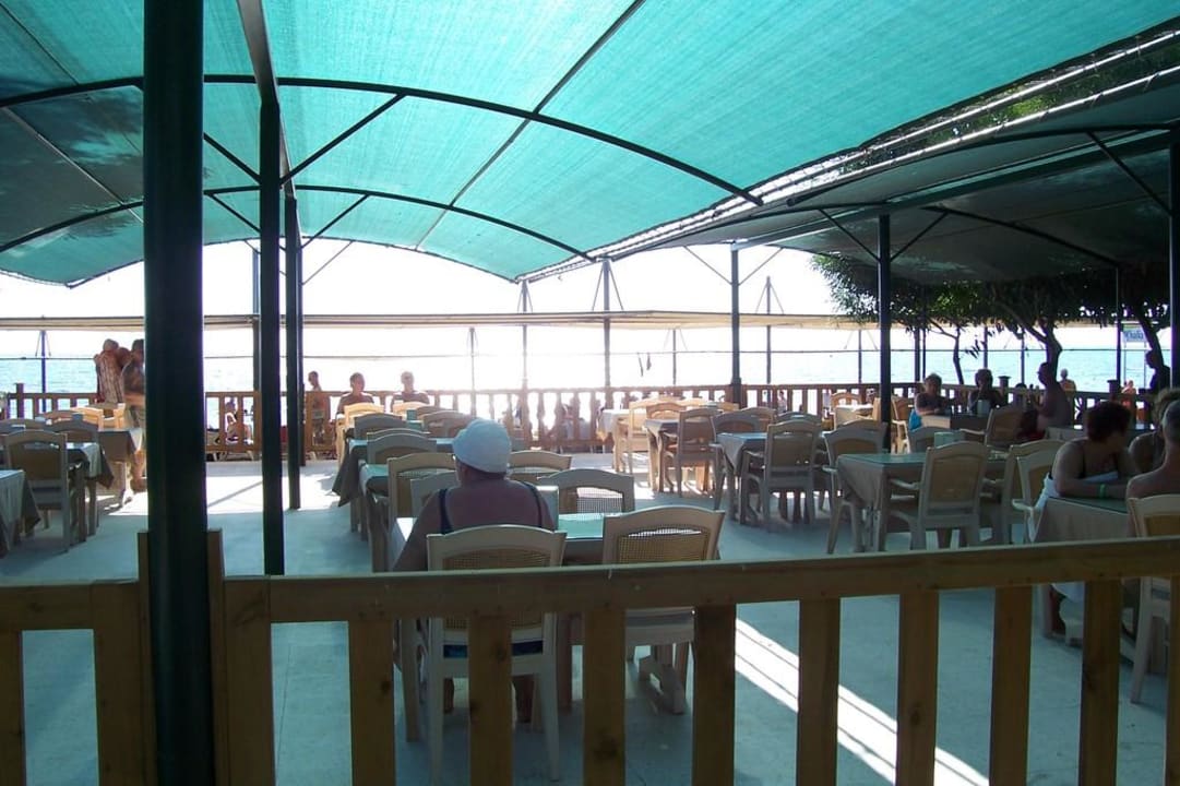Die Snackbar am Strand Side Mare Resort & Spa