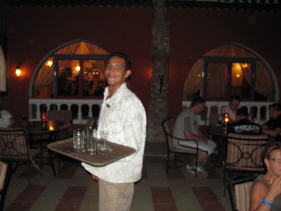 Kellner  Pickalbatros Alf Leila Wa Leila Resort - Neverland Hurghada