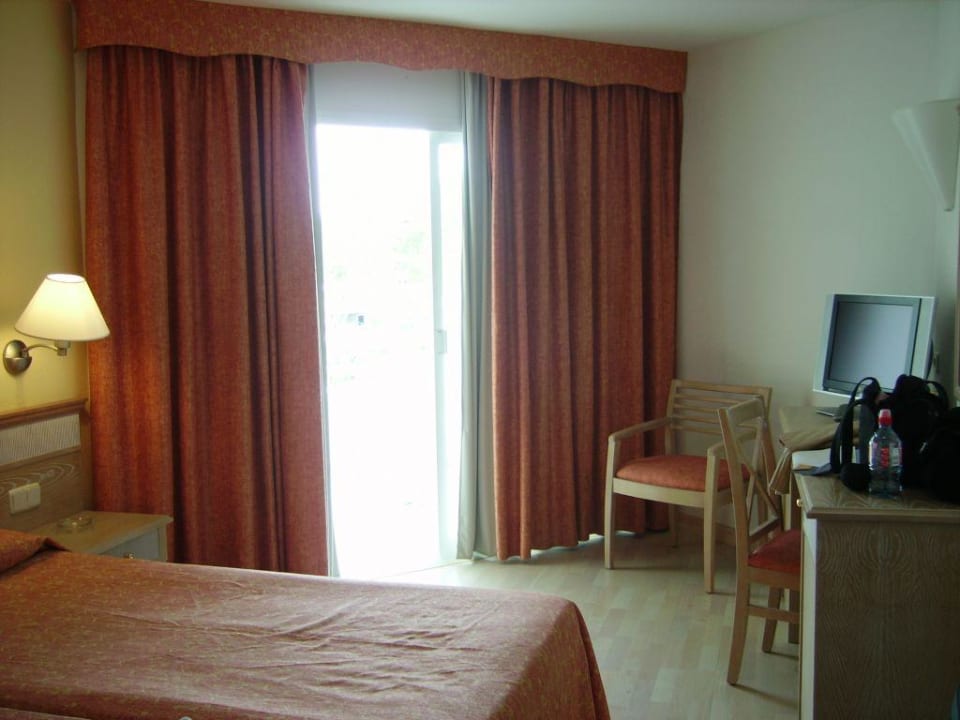 Das Zimmer Iberostar Waves Playa de Muro