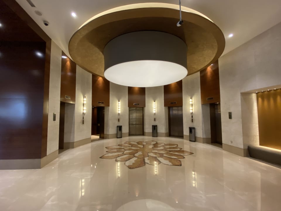 Lobby Swissotel Al Ghurair Dubai