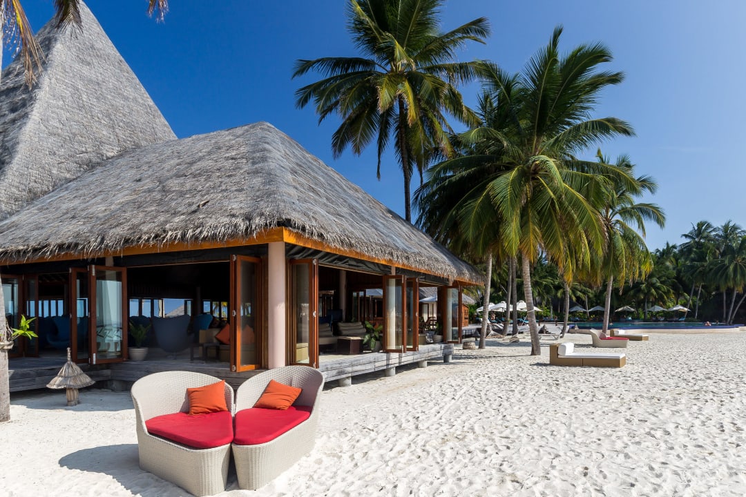 Außenbereich der Thundibar Veligandu Maldives Resort Island