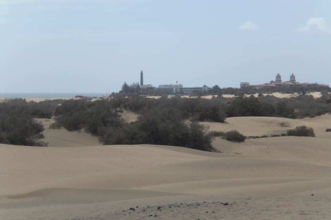 Sicht zum Faro Hotel Riu Palace Maspalomas Adults Only