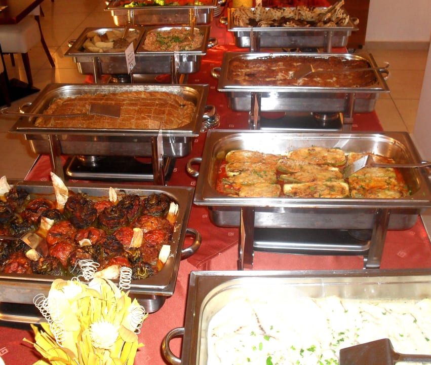 Gastronomy Royal Beach Hotel