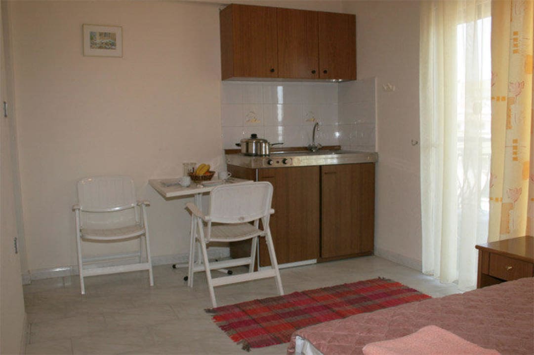 Kitchen Apartment Dionisos 4