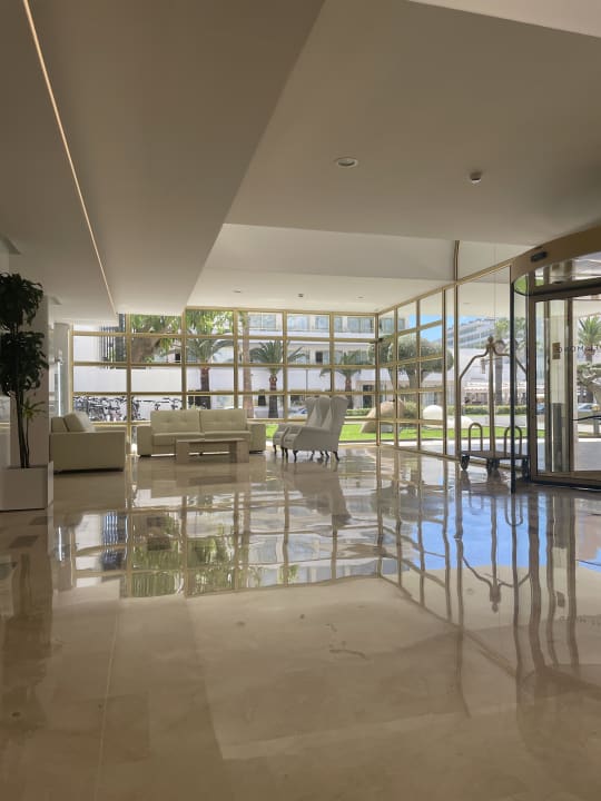 Lobby CM Playa del Moro