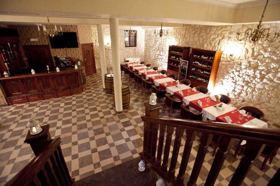 Wine cellar Hotel Sarmata