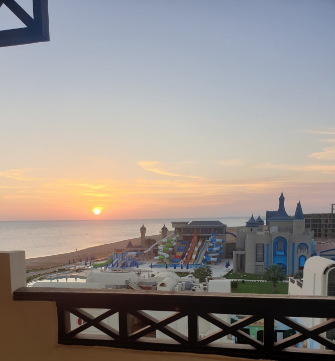 Ausblick Gravity Hotel & Aquapark Sahl Hasheesh