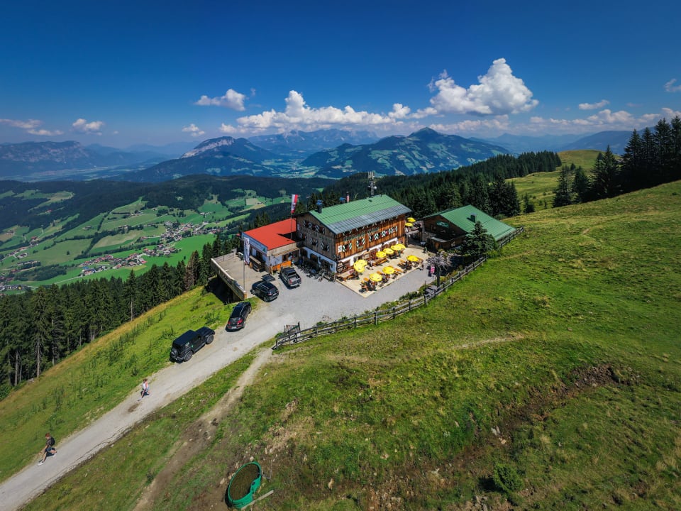 Außenansicht Rübezahl-Hütte