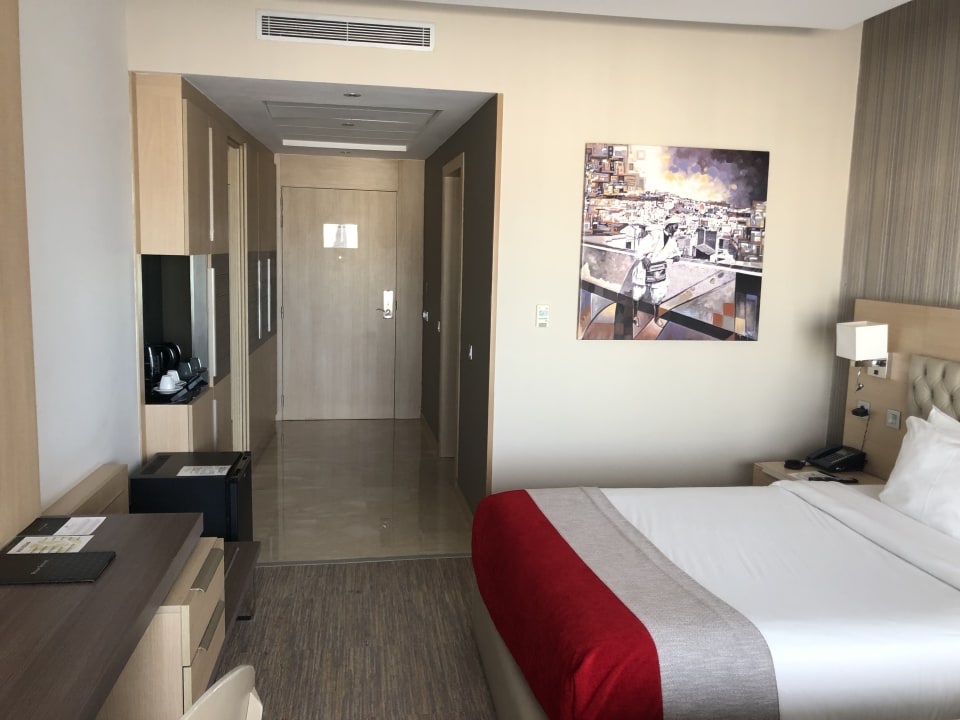 Zimmer Royal Tulip City Center