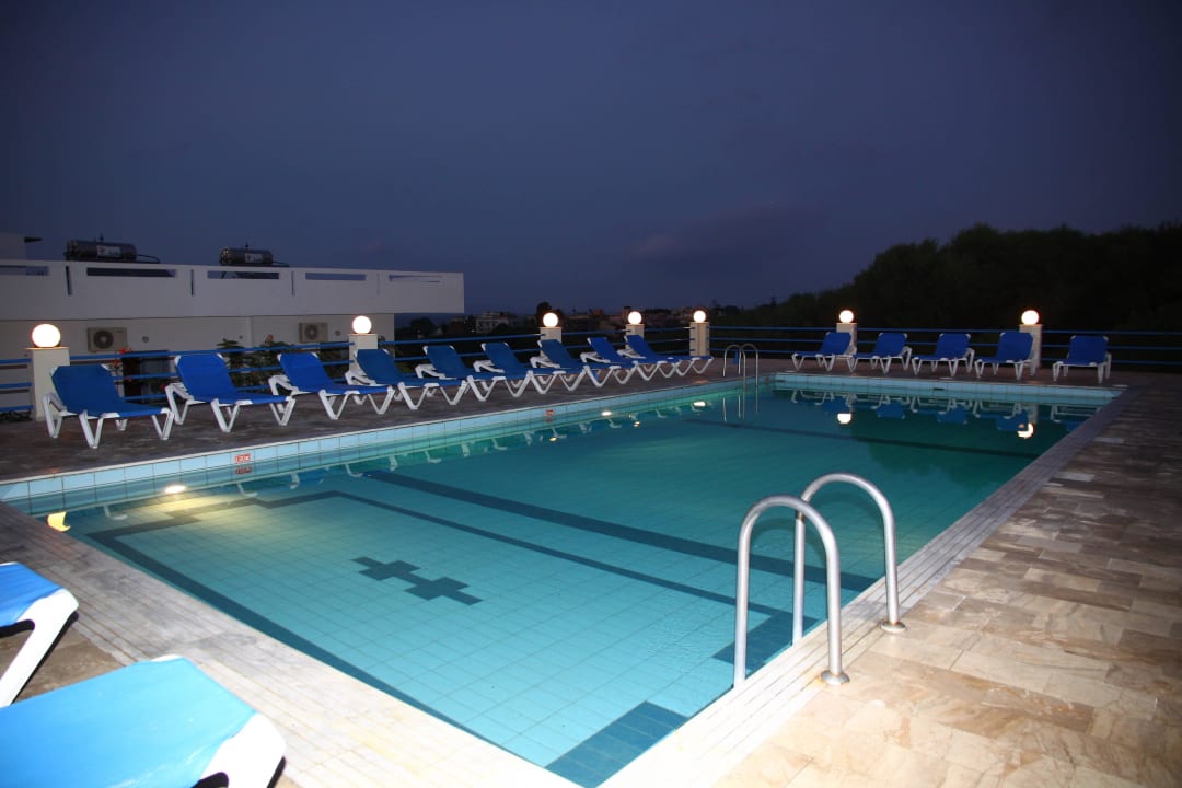 Swimming pool Hotel Poseidon