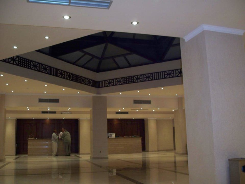Eingangshalle Eagles Paradise Abu Soma