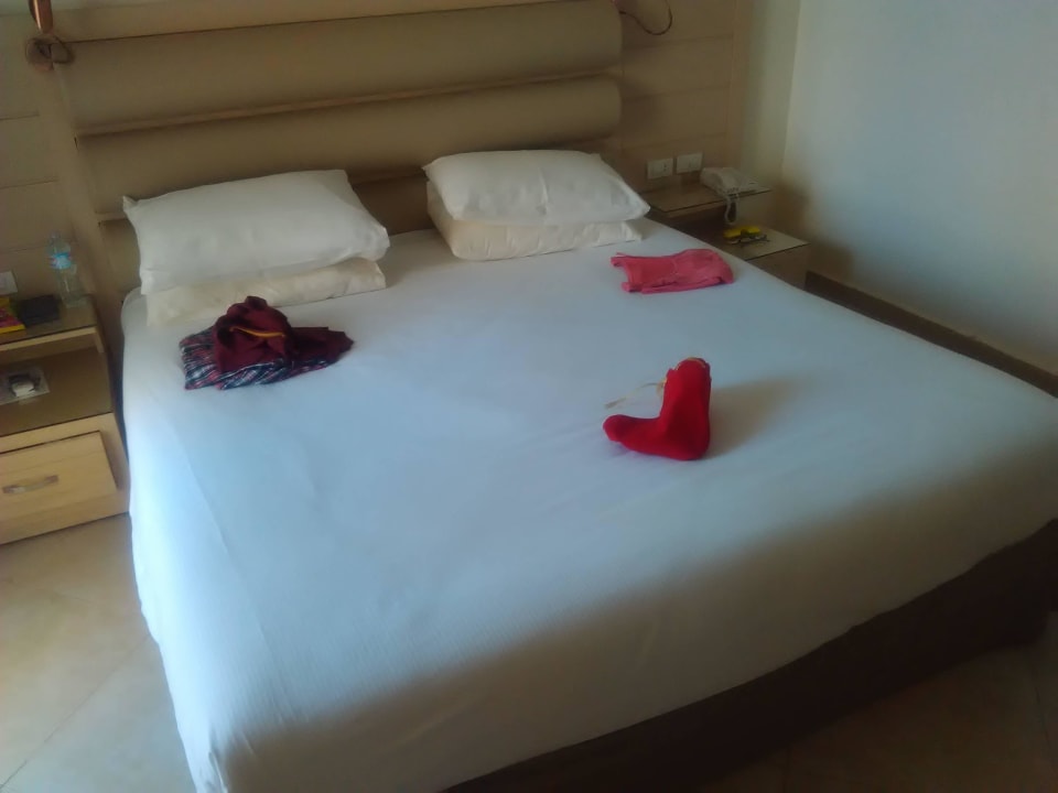 Schlafzimmer SUNRISE Crystal Bay Resort