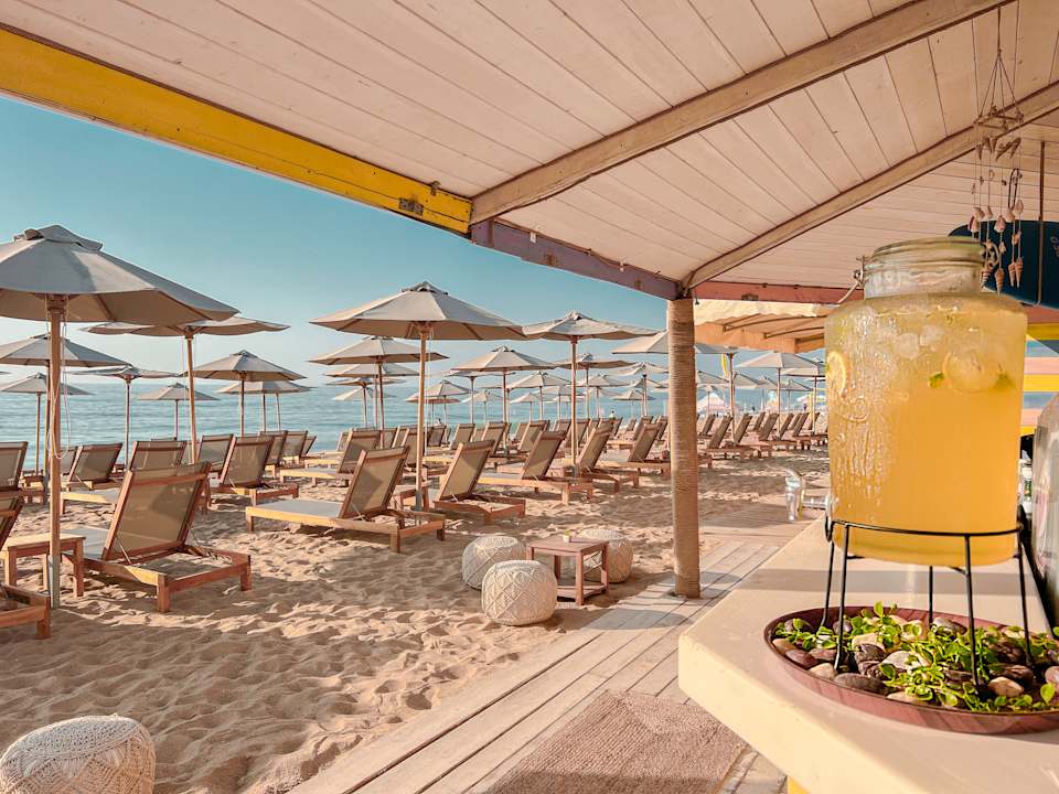 Strand GRIFID Hotel Metropol