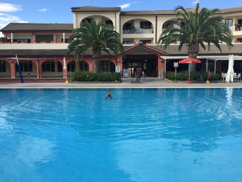 Pool Hapimag Resort Scerne di Pineto