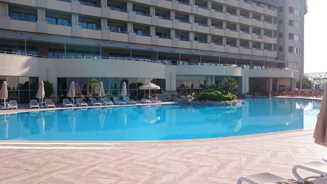 Pool Melas Resort Hotel