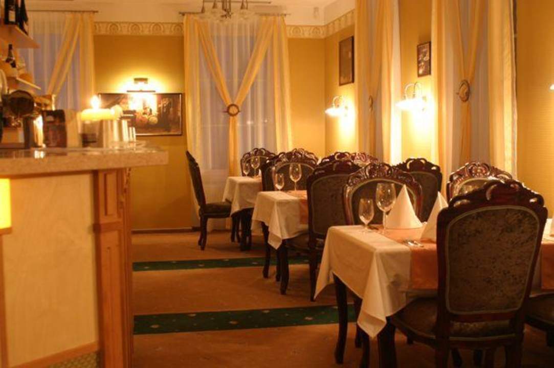 Restaurant/Buffet Hotel Tommy