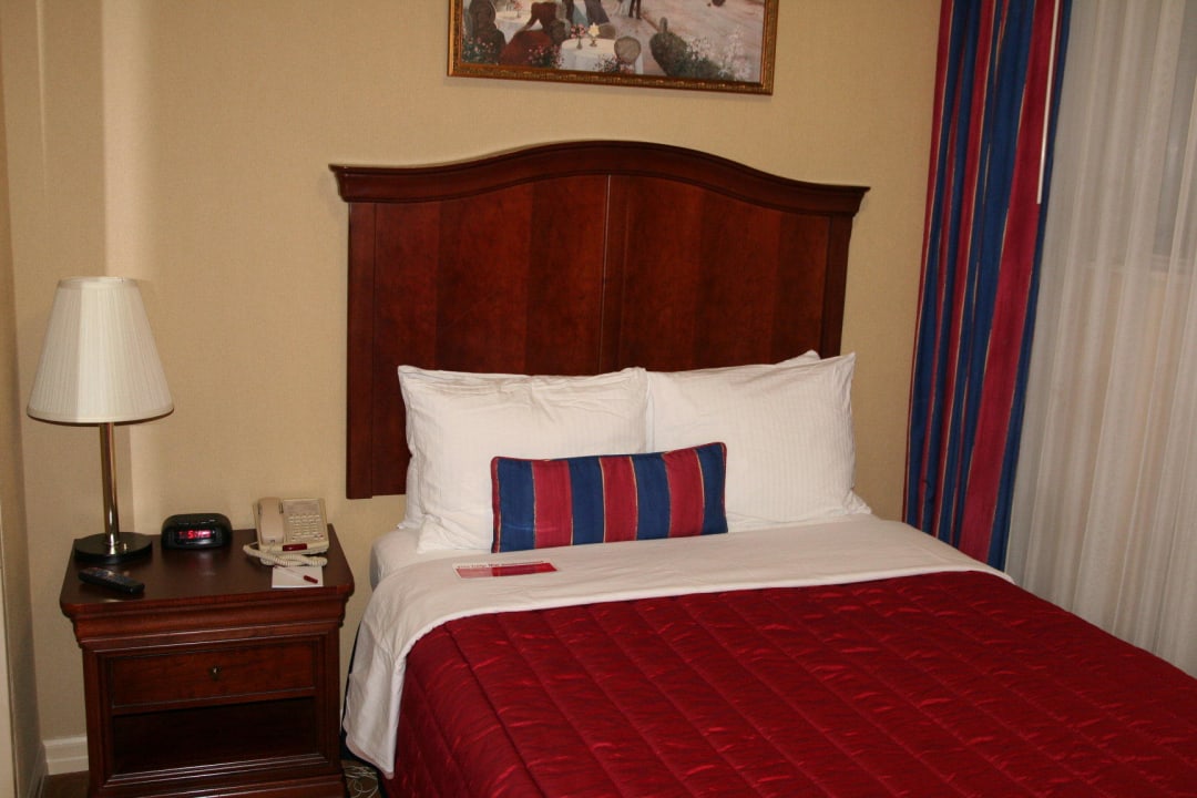 Queens-Bett ( 2. SchlafzImmer ) Ramada by Wyndham Jersey City