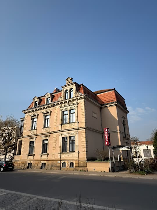 Außenansicht Hotel Villa Noel am Hauptbahnhof