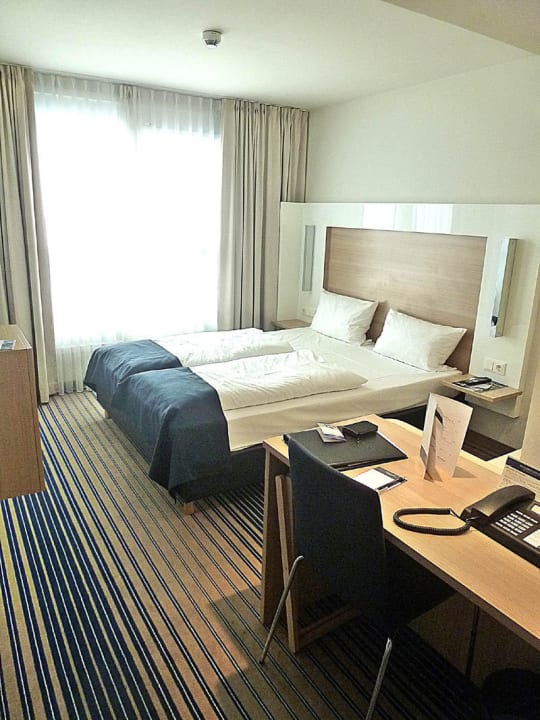 Business-Zimmer im Welcome Frankfurt Best Western Plus Welcome Hotel Frankfurt