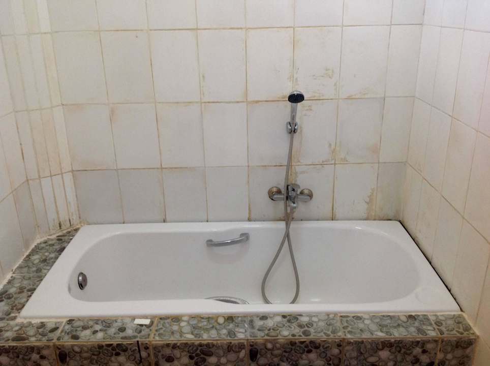 Bad für Hartgesottene  Shwe Thazin Hotel Mrauk U