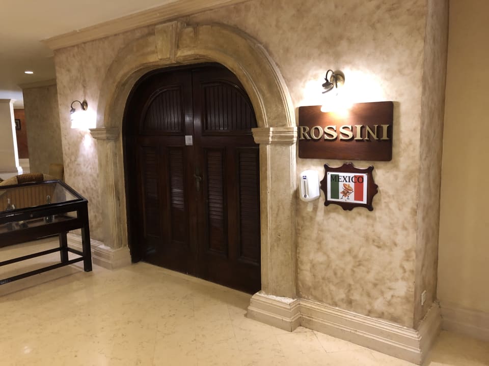 Gastro Serenity Alpha Beach