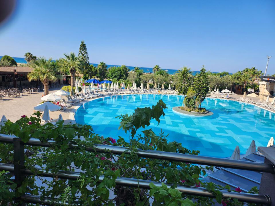 Pool Seamelia Beach Resort