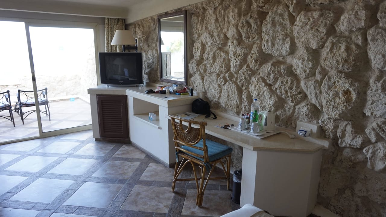 Schönes großes Zimmer Pickalbatros Citadel Resort