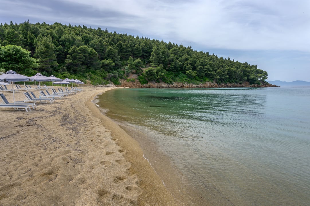 Strand Komitsa Luxury Apartments