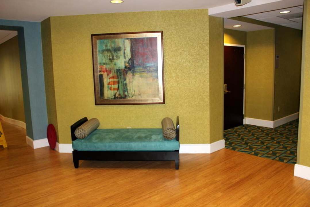 Hotelflur Hotel Springhill Suites By Marriott Memphis Downtown