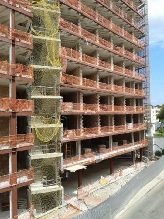 Hier ist noch einiges zu tun... Hotel Clumba