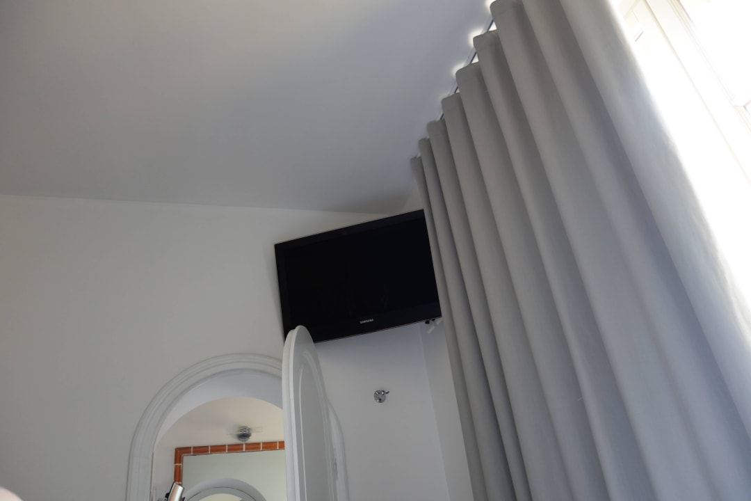 Flat TV Hotel La Bastide Du Port