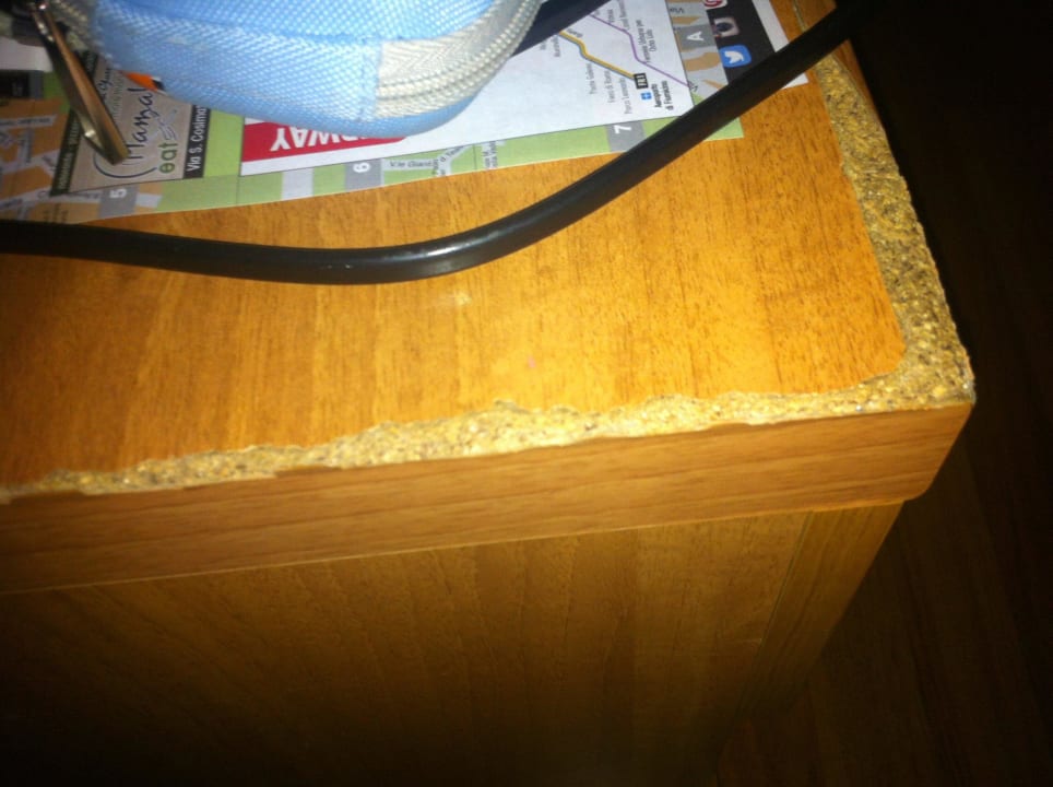 Nachtschrank Hotel Urbis