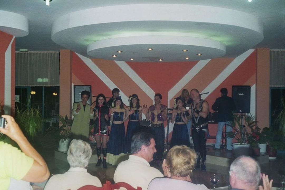 Showabend im Zefir Hotel Zefir Beach