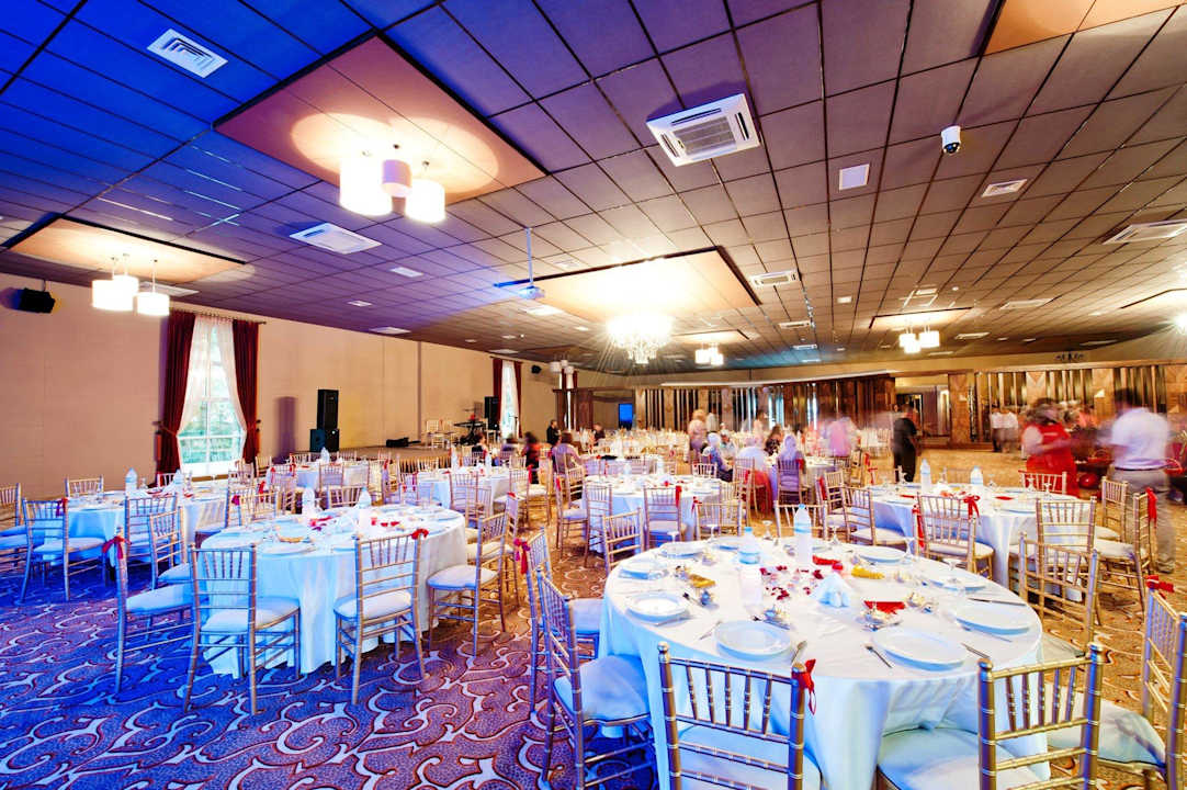 Ball Room Oscar Resort Hotel