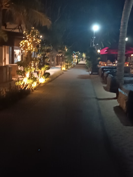 Sonstiges Puri Santrian