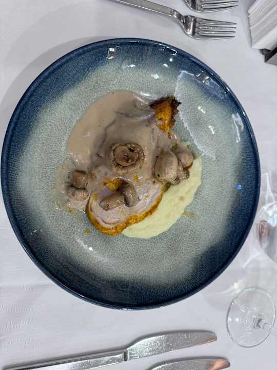 Gastro Jacaranda Luxury Resort