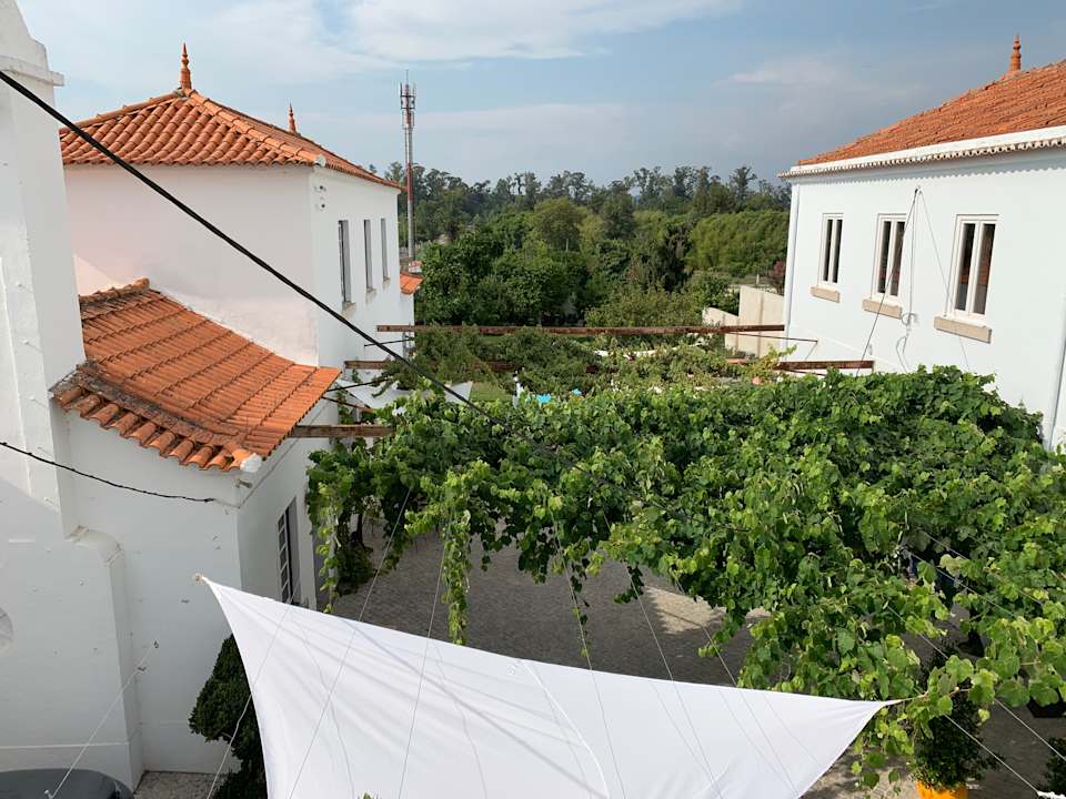 Ausblick Oryza Guest House & Suites