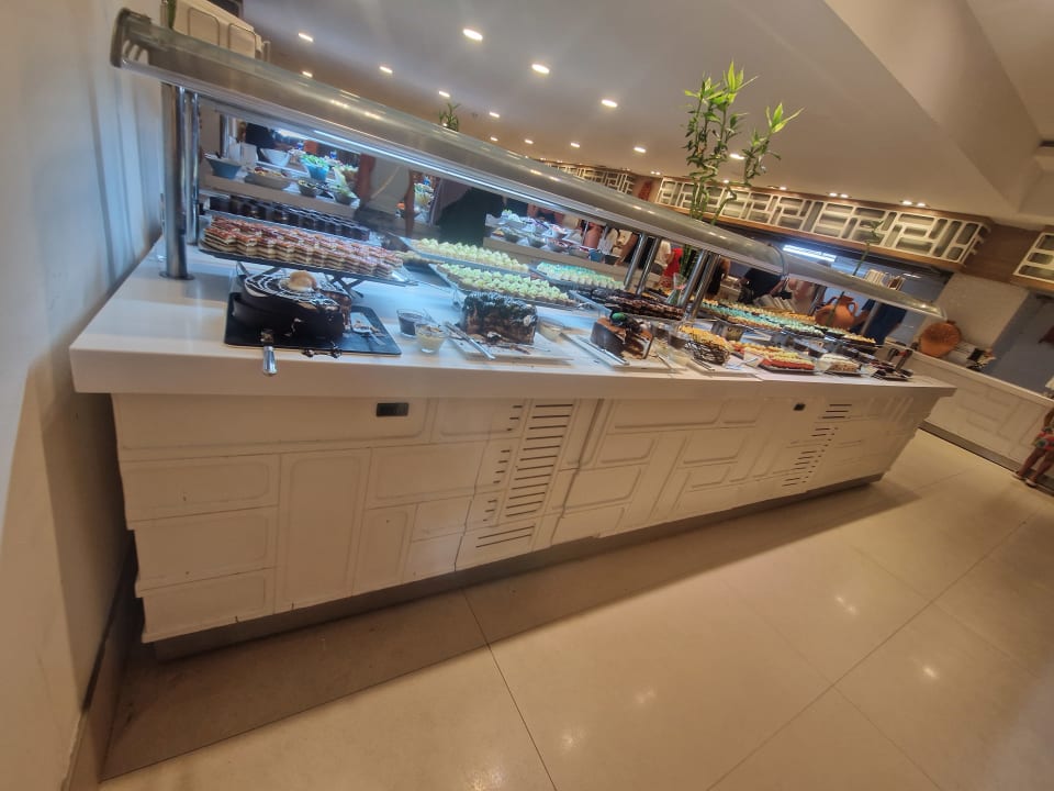 Gastro Terrace Elite Resort