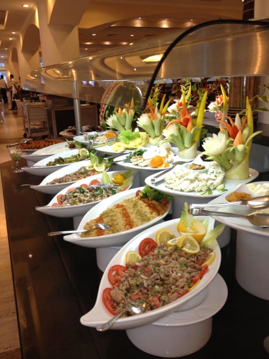 Vorspeisen - ein kleiner Teil Papillon Ayscha