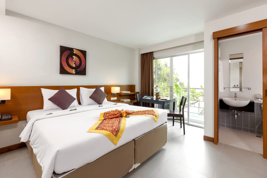 Zimmer Patong Bay Residence