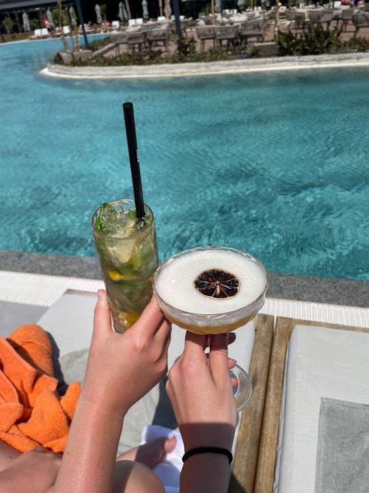 Pool Lago Hotel