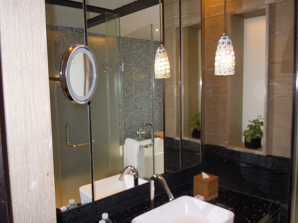 Im Bad Hotel Indigo Shanghai on the Bund