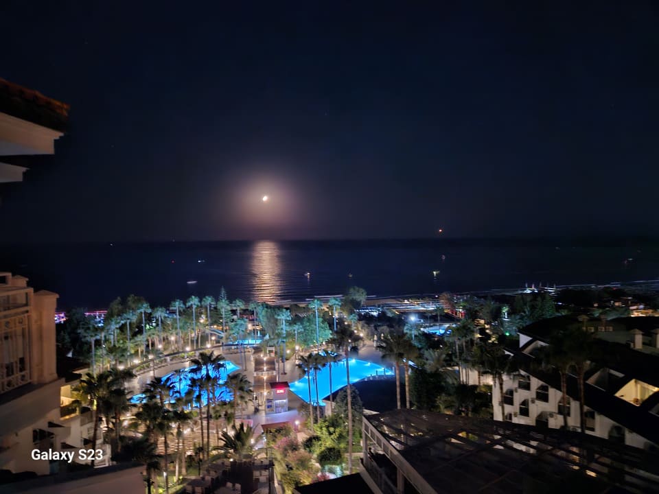 Ausblick Iz Flower Side Beach Hotel