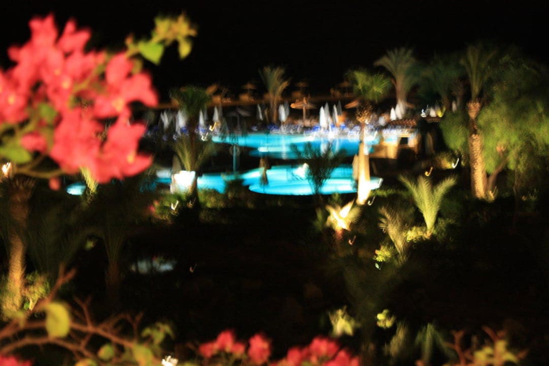 Abendansicht Mövenpick Resort & Spa El Gouna
